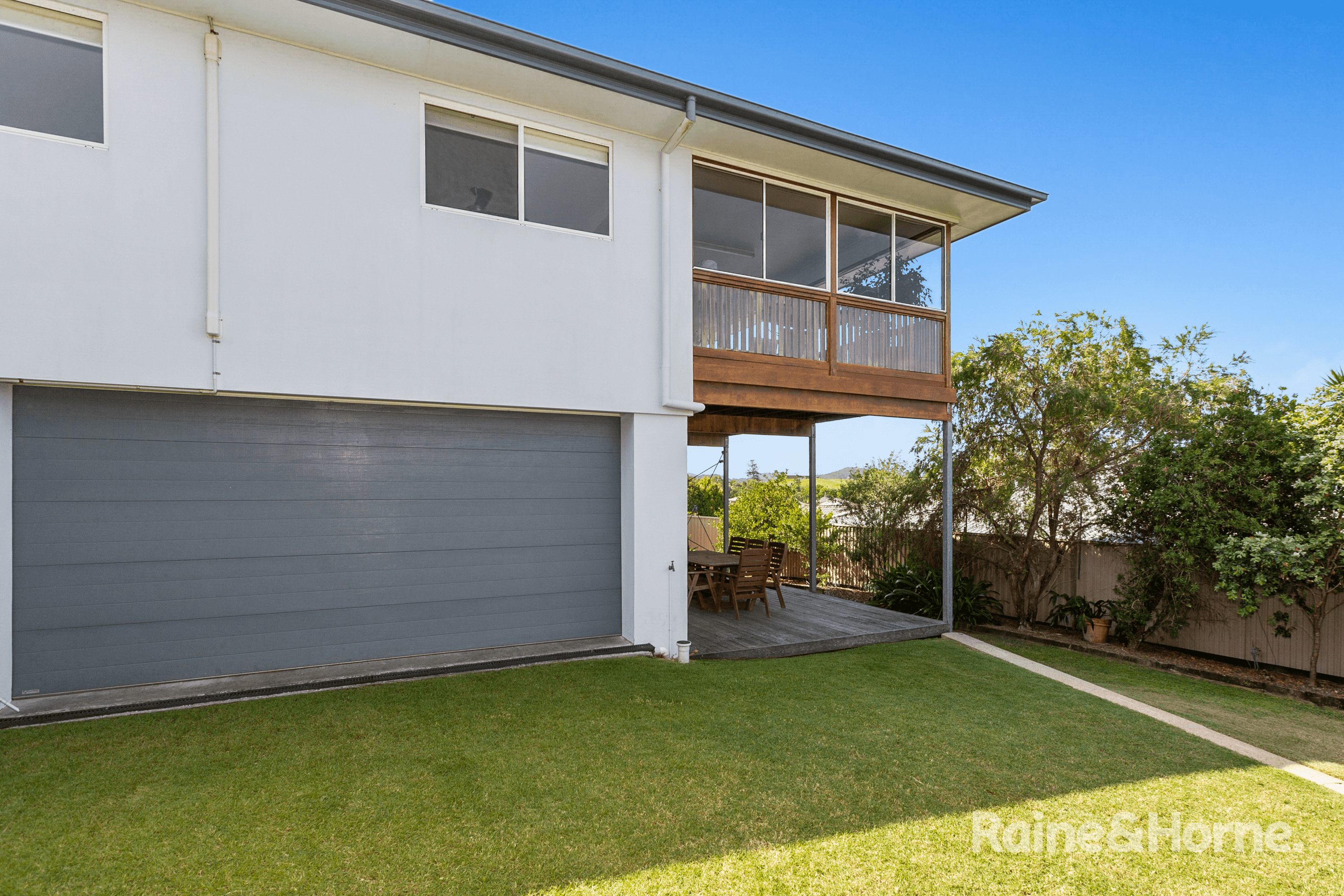 32 Lennox Circuit, POTTSVILLE, NSW 2489