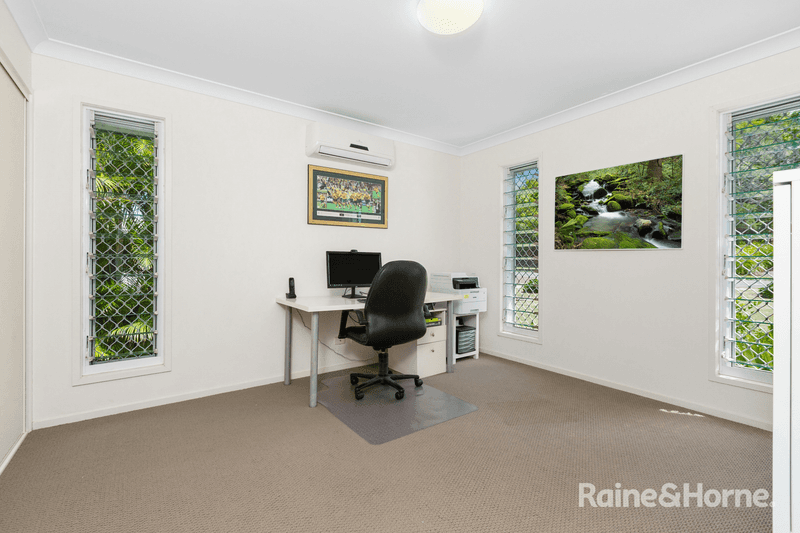 32 Lennox Circuit, POTTSVILLE, NSW 2489