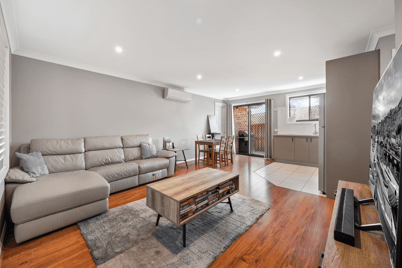 17/7 Thomas Rose Drive, ROSEMEADOW, NSW 2560