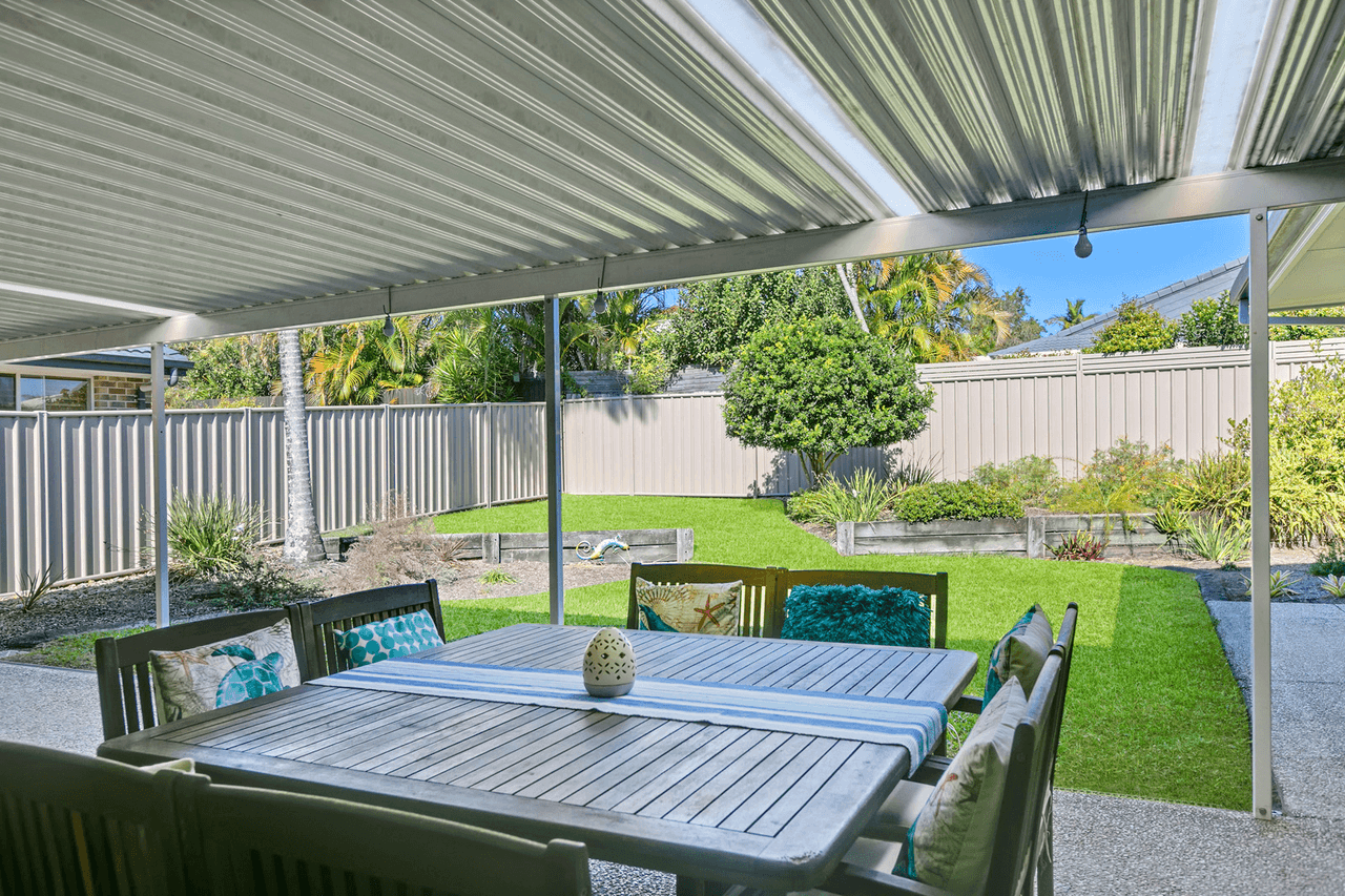 24 Mountain Close, Mountain Creek, QLD 4557