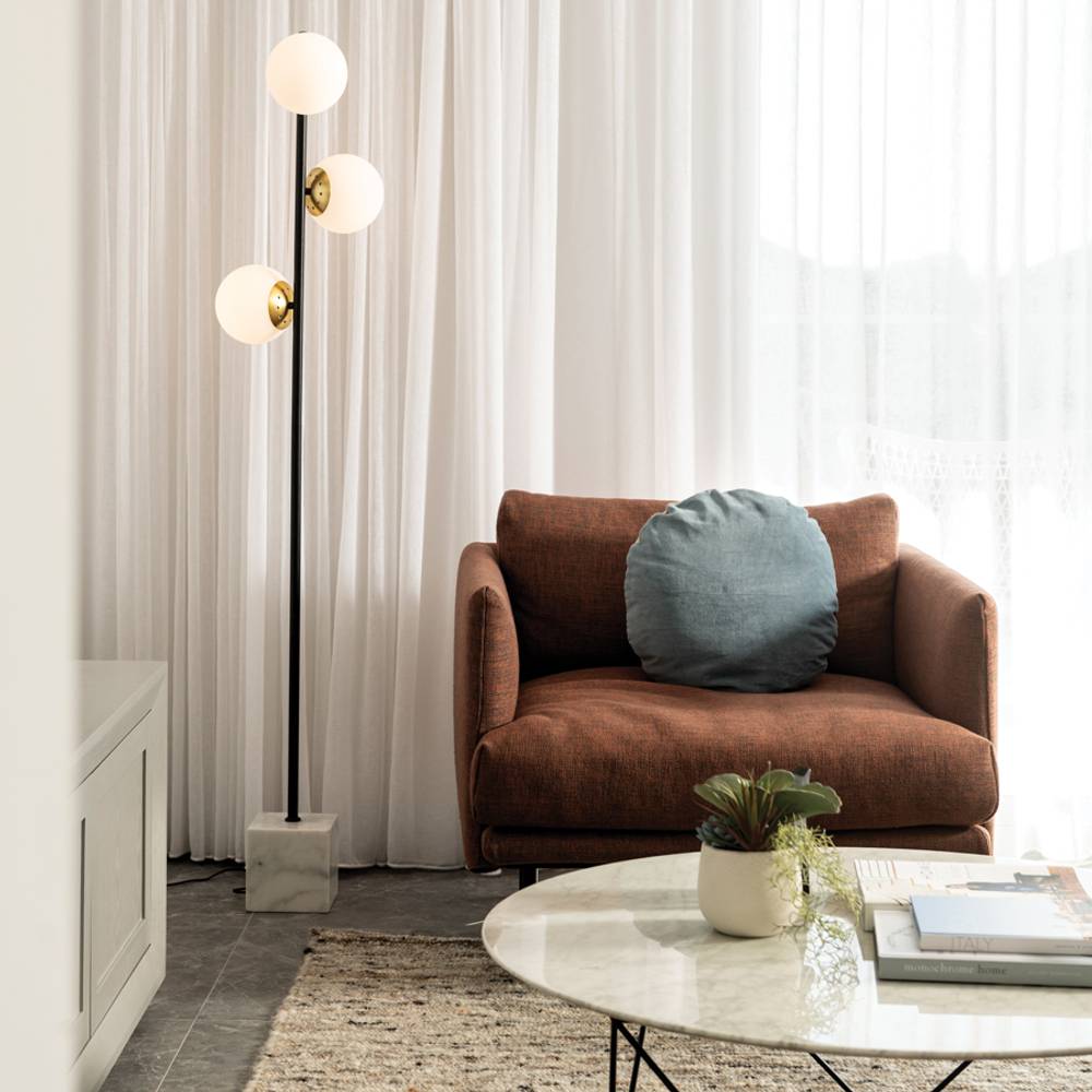 Modern entertainers dream, CLAREMONT MEADOWS, NSW 2747