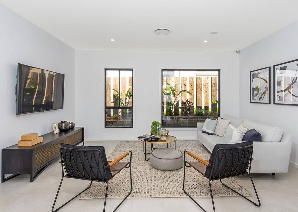 Modern entertainers dream, CLAREMONT MEADOWS, NSW 2747