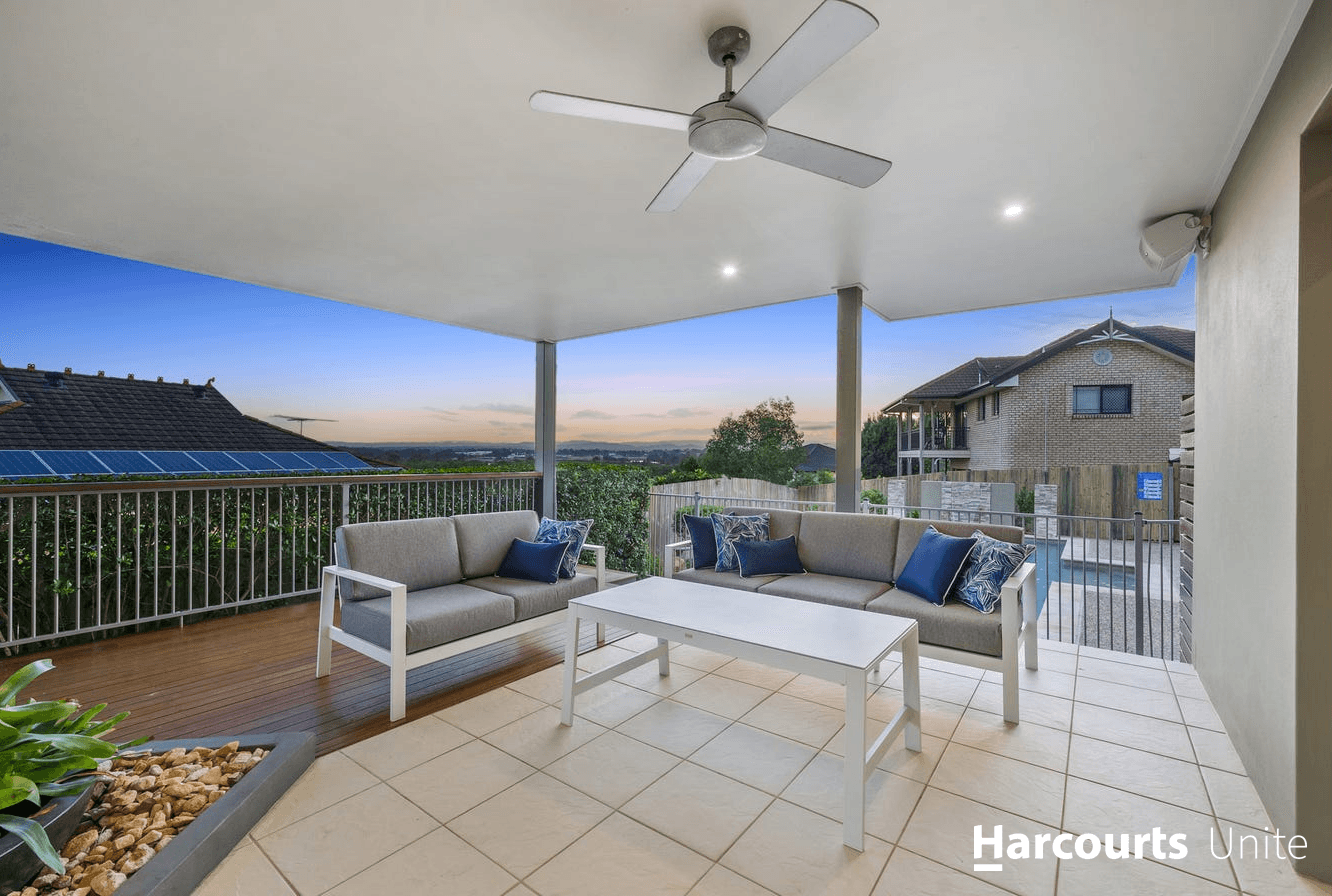 5 Mossglen Close, MURRUMBA DOWNS, QLD 4503