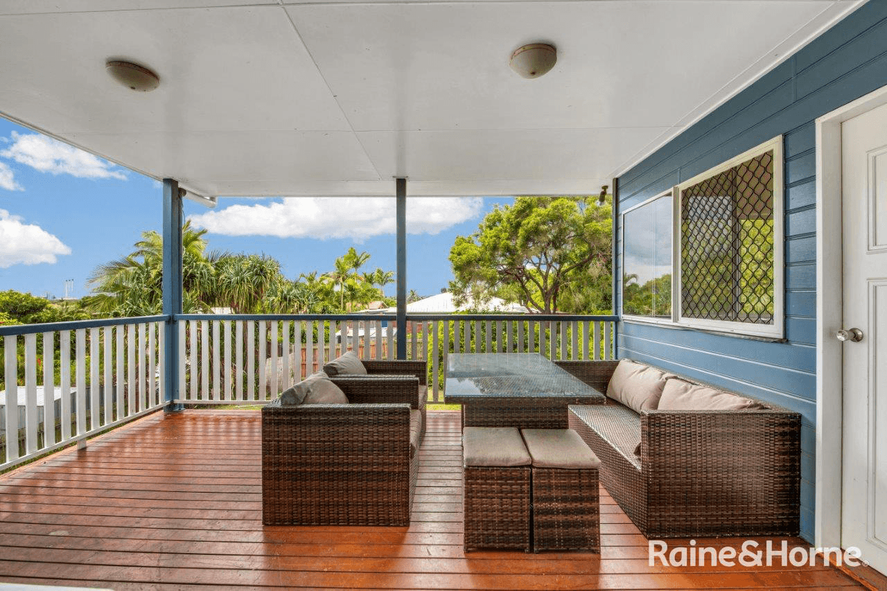 3 ORUNGAL Street, CLINTON, QLD 4680