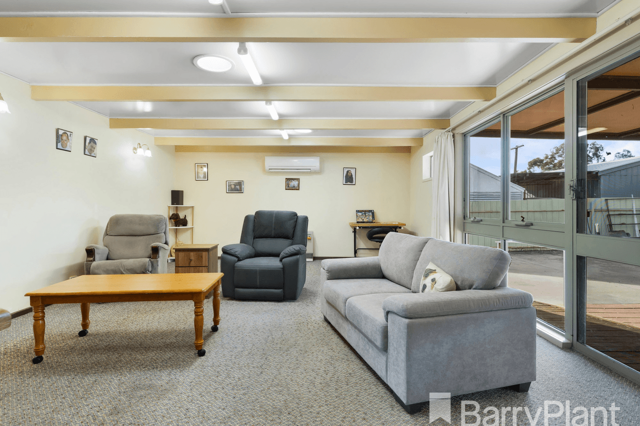 25 Majorca Road, Maryborough, VIC 3465