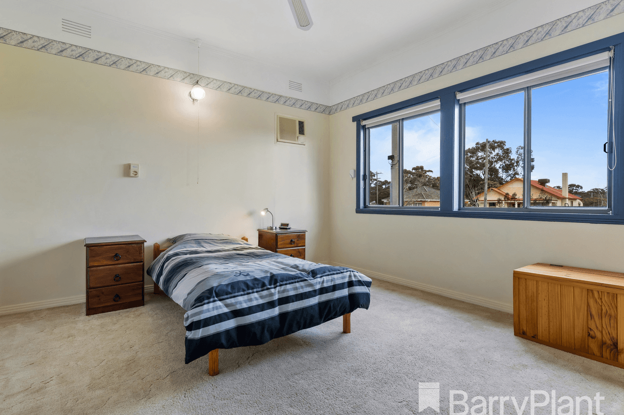 25 Majorca Road, Maryborough, VIC 3465