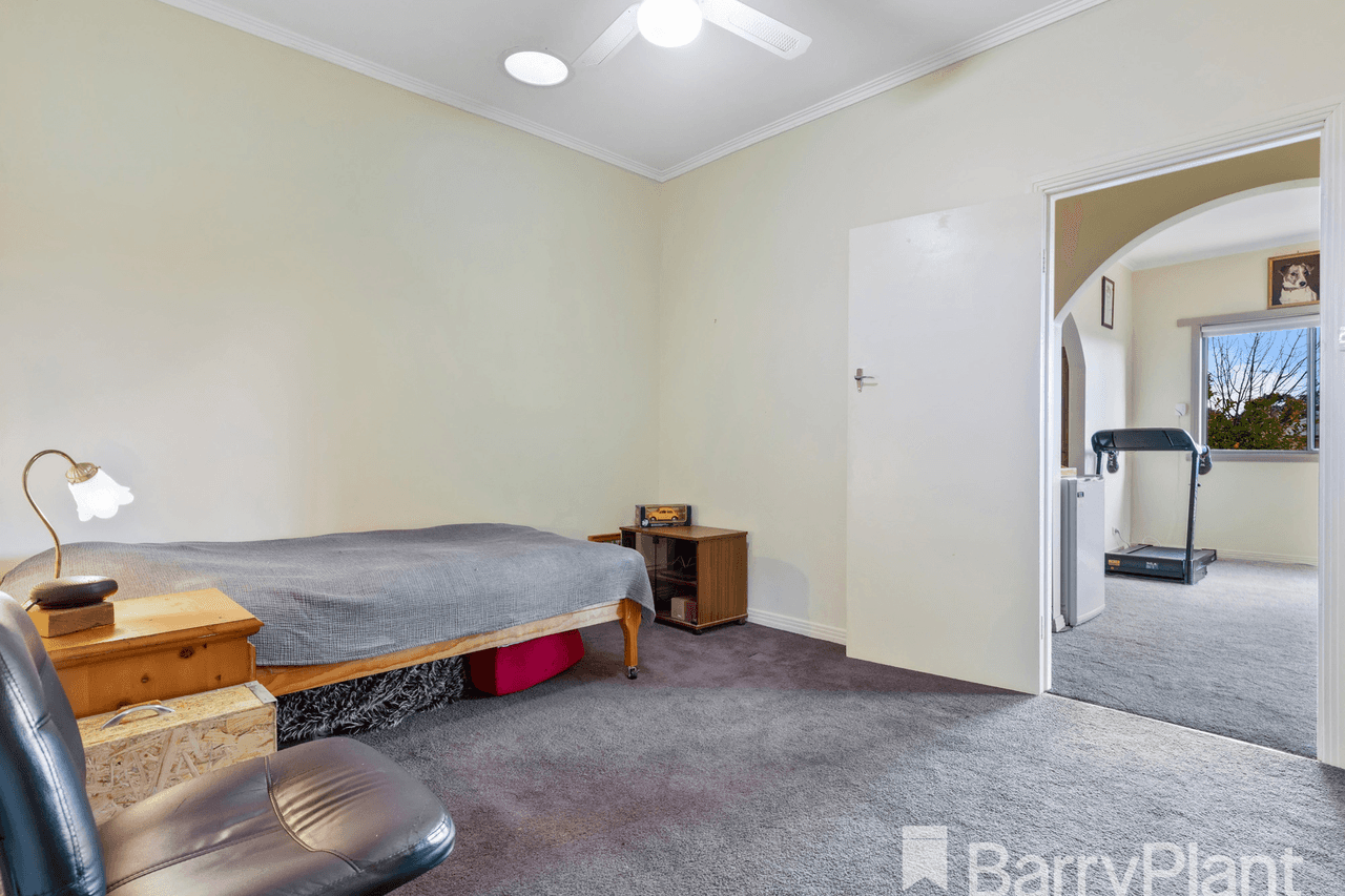 25 Majorca Road, Maryborough, VIC 3465