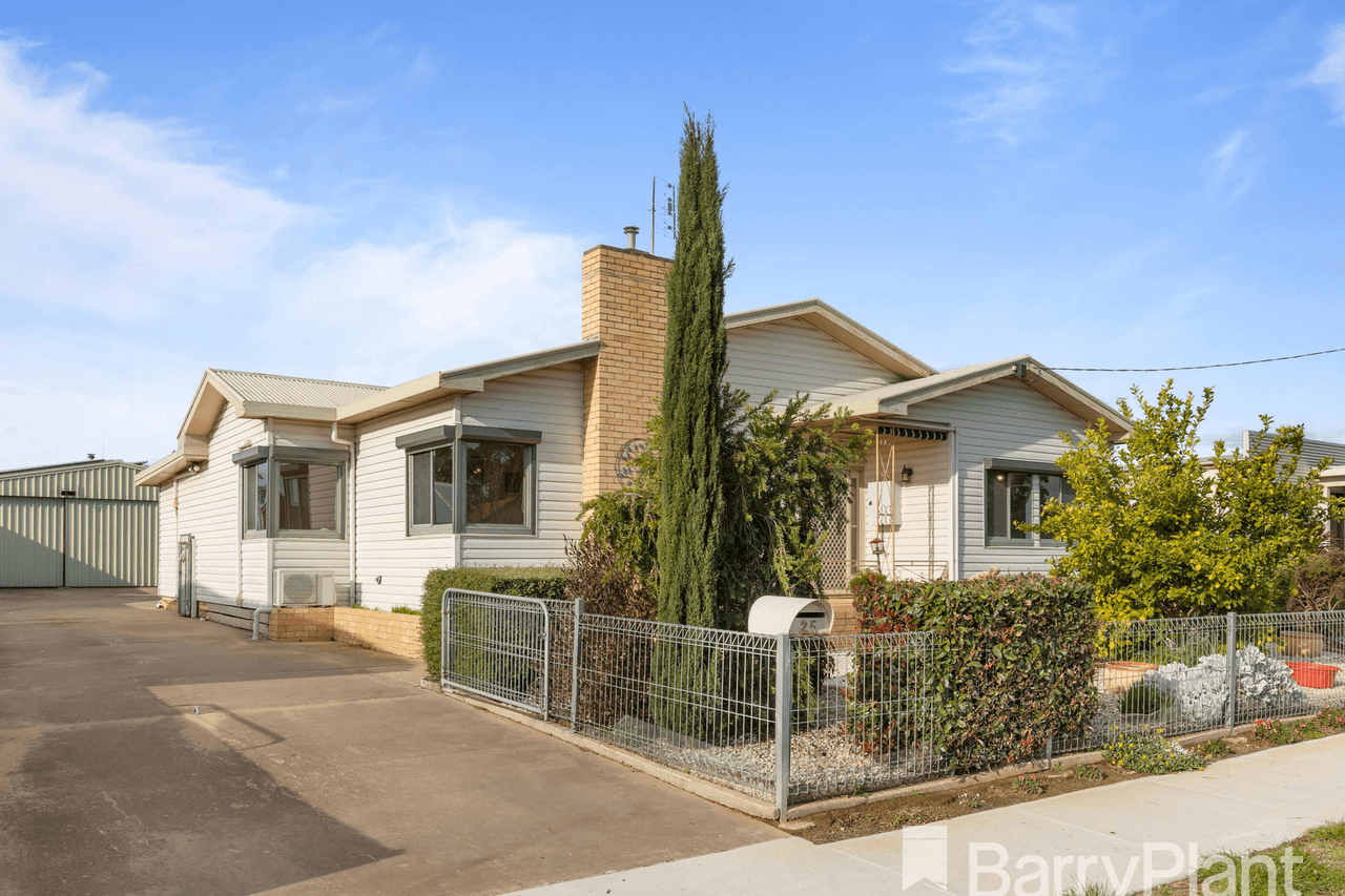 25 Majorca Road, Maryborough, VIC 3465