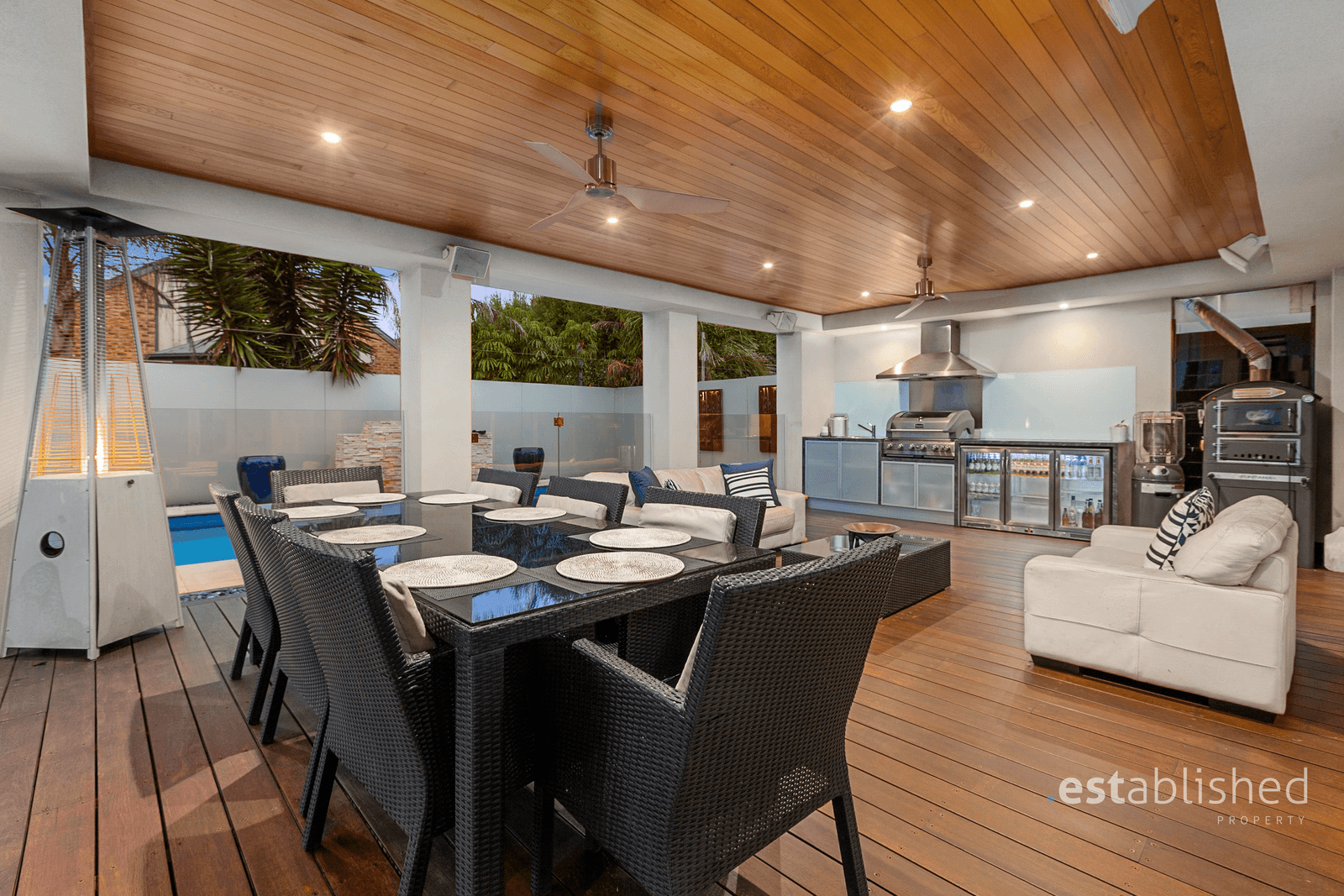 34 Tournament Drive, SANCTUARY LAKES, VIC 3030