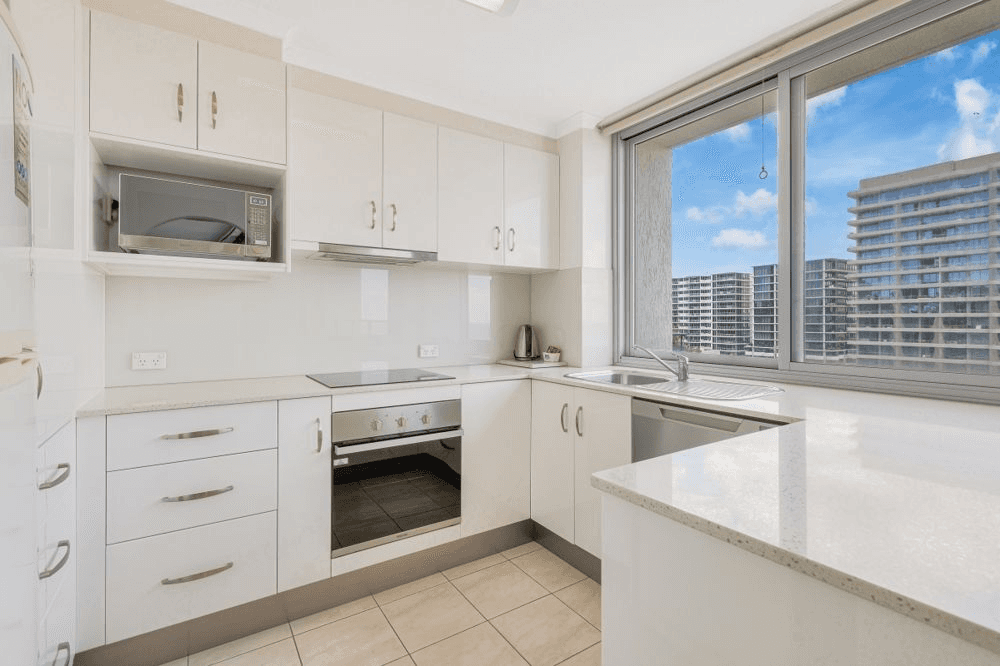 30/22 Marine Parade, COOLANGATTA, QLD 4225