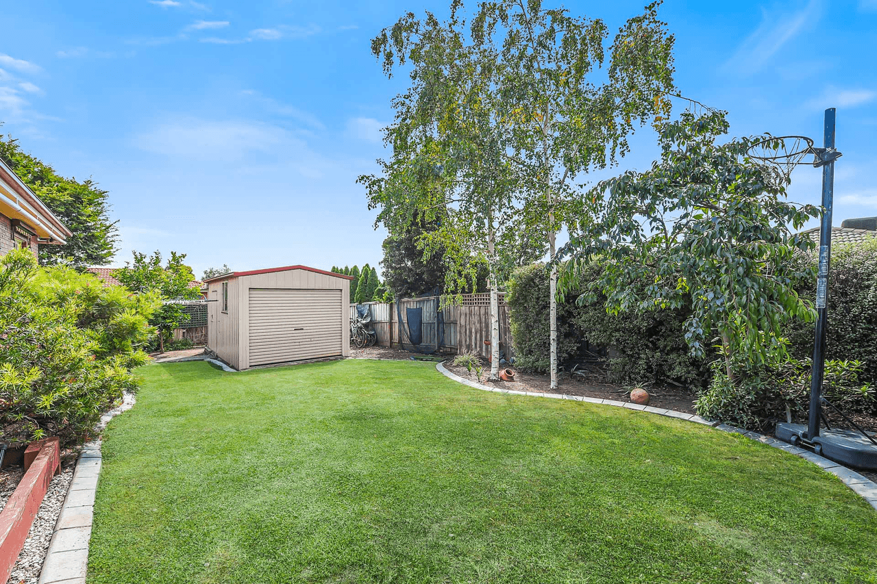 12 St Johns Wood Terrace, BERWICK, VIC 3806