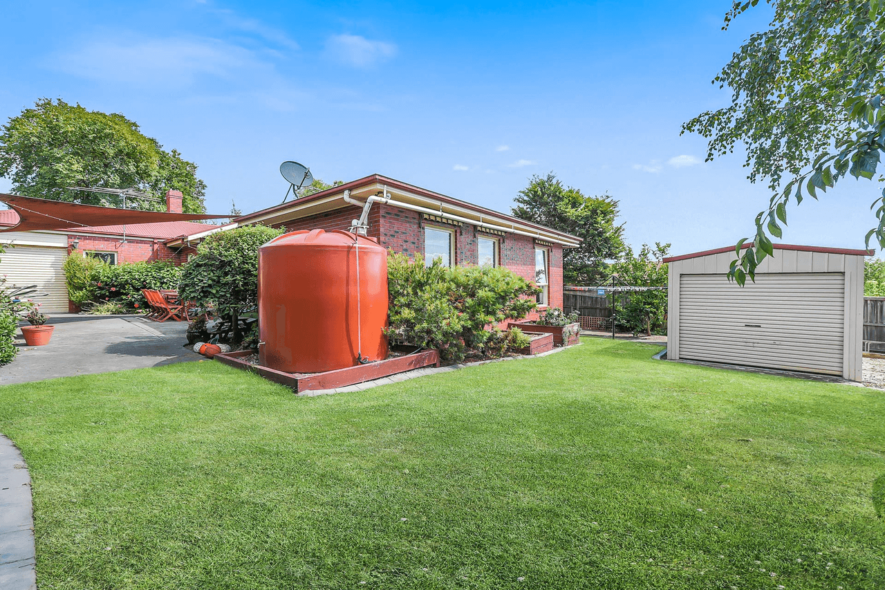 12 St Johns Wood Terrace, BERWICK, VIC 3806