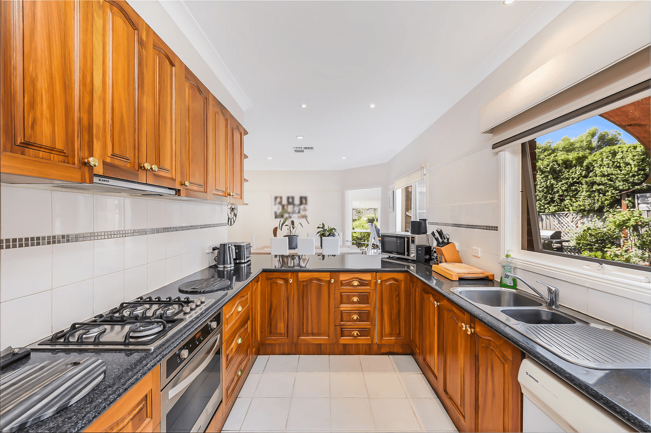 12 St Johns Wood Terrace, BERWICK, VIC 3806