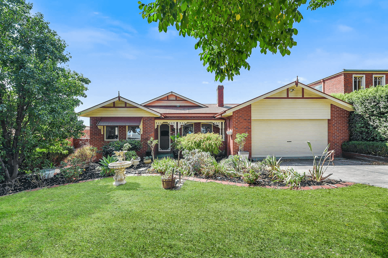 12 St Johns Wood Terrace, BERWICK, VIC 3806