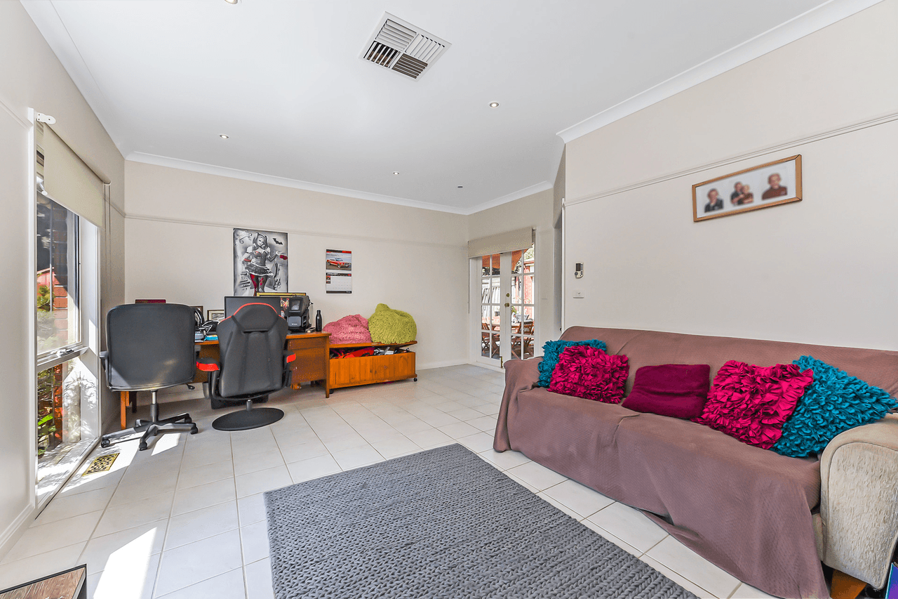 12 St Johns Wood Terrace, BERWICK, VIC 3806