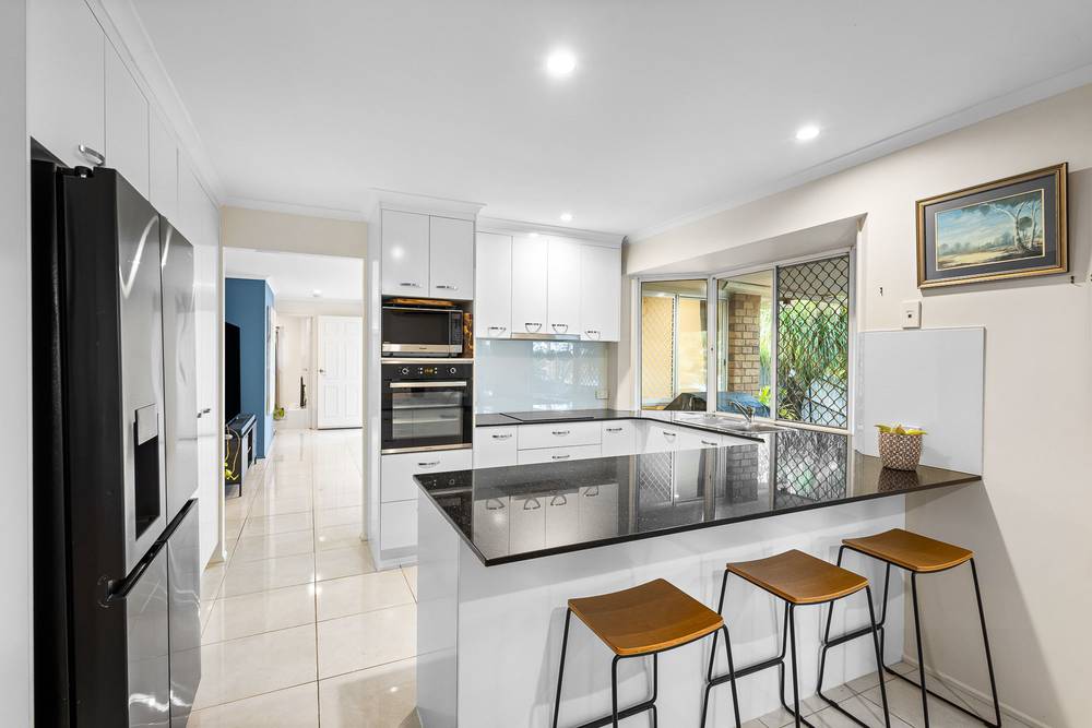 137 Coes Creek Road, COES CREEK, QLD 4560