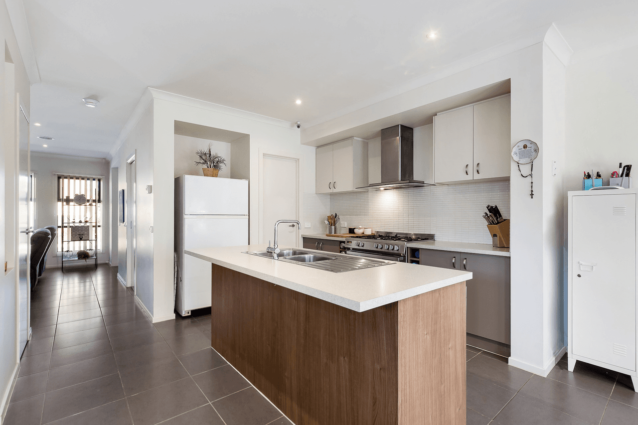 20 Basilica Vista, MERNDA, VIC 3754