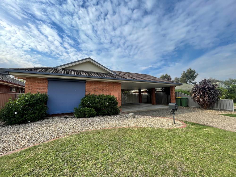 14 Bullara Court, SPRINGDALE HEIGHTS, NSW 2641