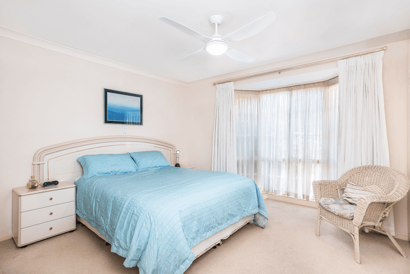 5 Redbush Grove, MENAI, NSW 2234