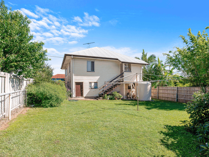 39 Pfingst Road, WAVELL HEIGHTS, QLD 4012