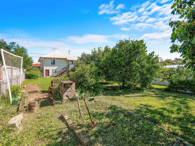 39 Pfingst Road, WAVELL HEIGHTS, QLD 4012