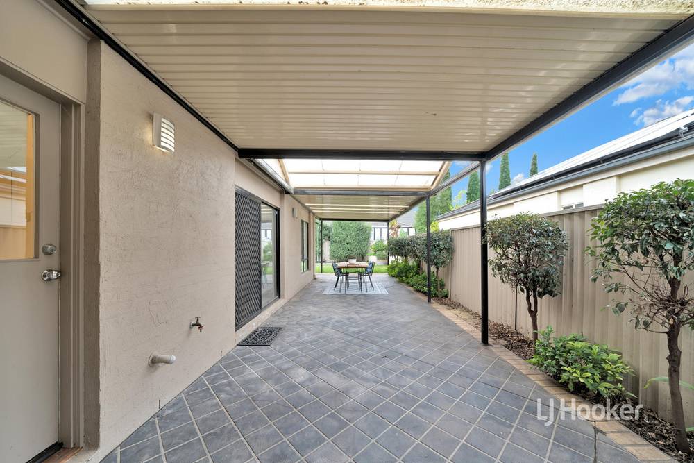 12 Messina Crescent, POINT COOK, VIC 3030