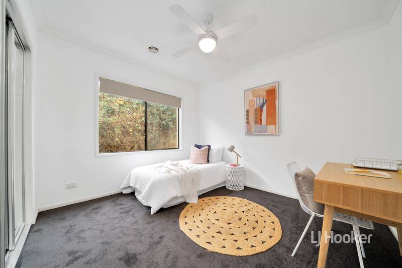 12 Messina Crescent, POINT COOK, VIC 3030