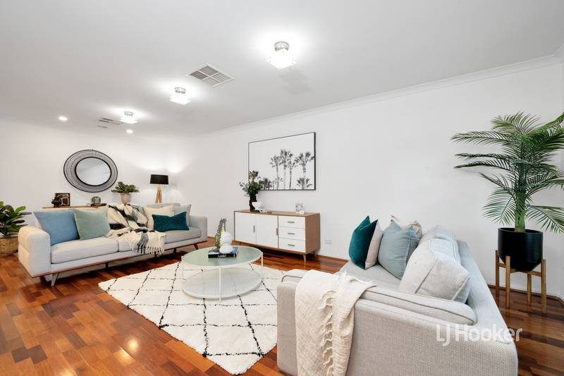 12 Messina Crescent, POINT COOK, VIC 3030