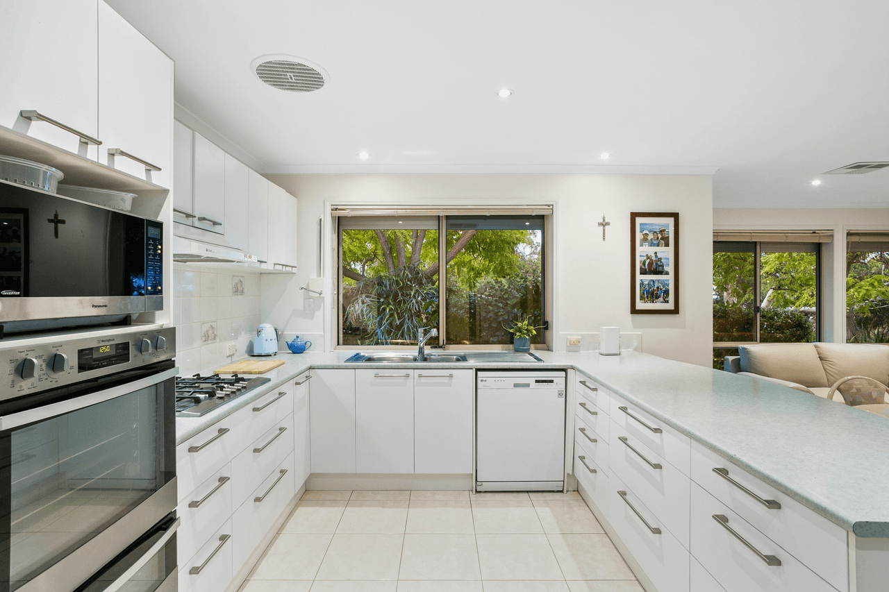 61 Greenfield Rise, ABERFOYLE PARK, SA 5159