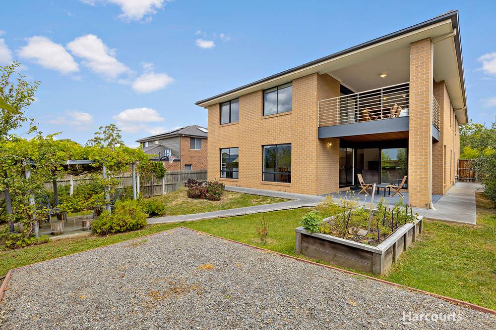 4 Kage Grove, MERNDA, VIC 3754