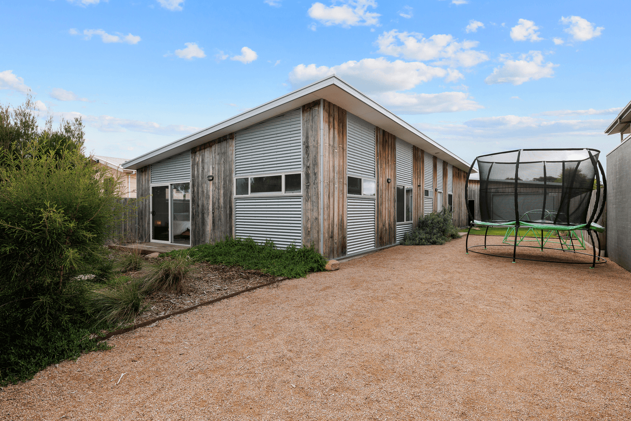 20 Lantana Road, CAPE WOOLAMAI, VIC 3925