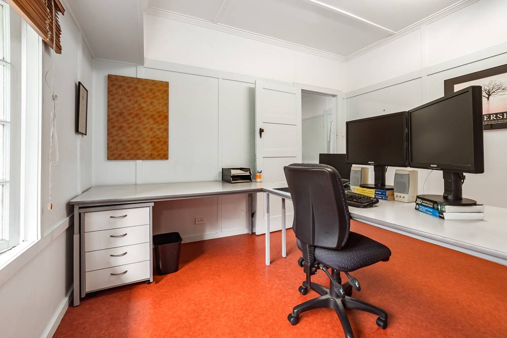 18 Fisher Street, WEST GLADSTONE, QLD 4680