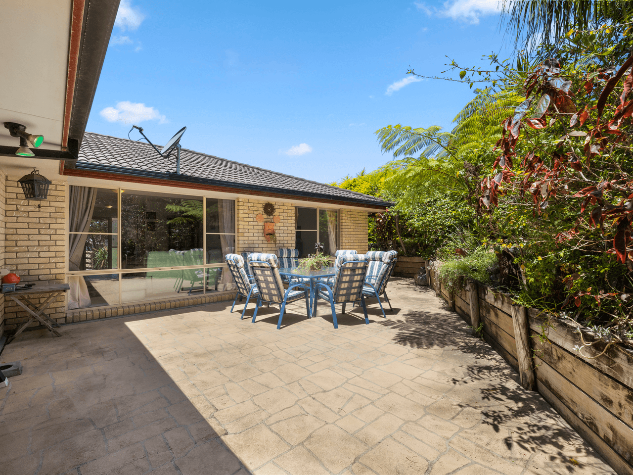 3 Leigh James Place, WOOLGOOLGA, NSW 2456