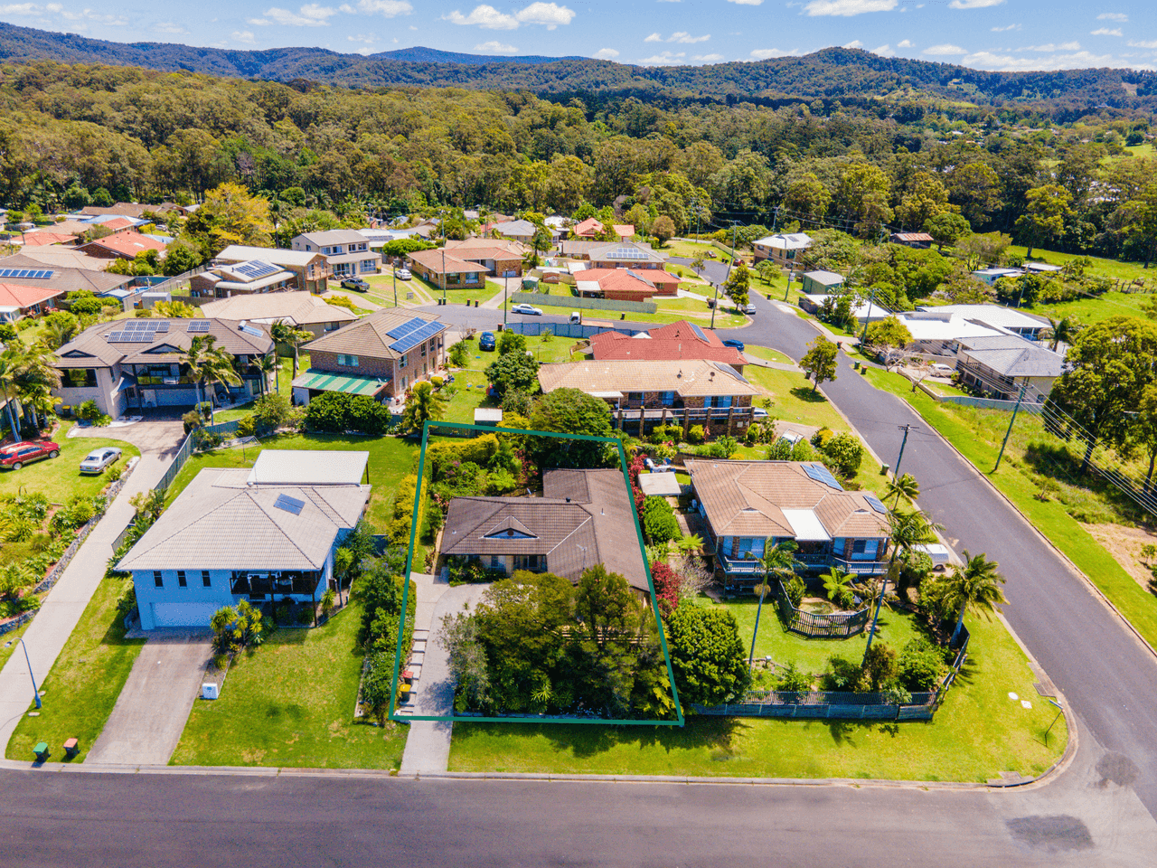 3 Leigh James Place, WOOLGOOLGA, NSW 2456