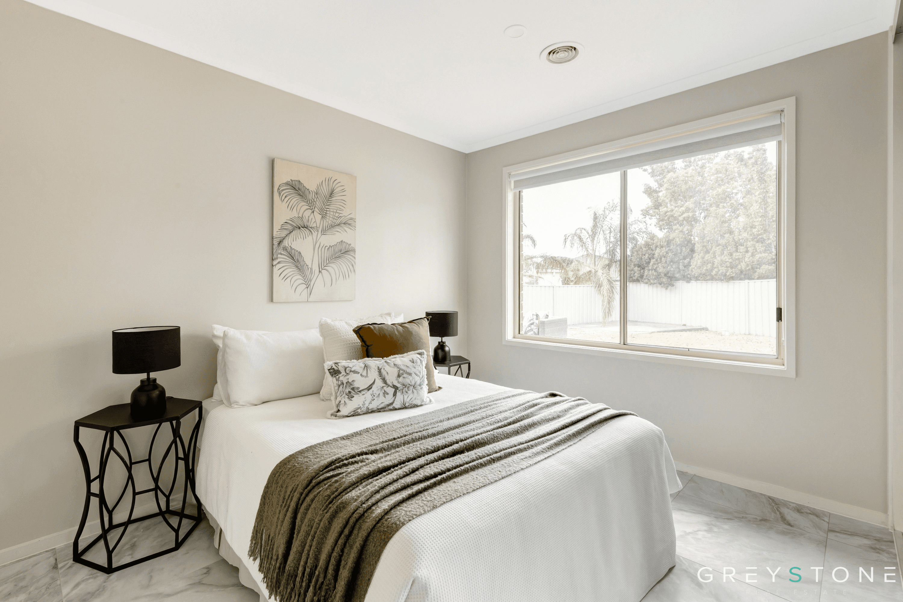 2 Moreton Close, CAROLINE SPRINGS, VIC 3023