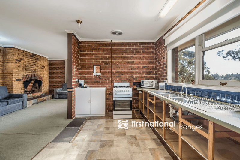 1 Cedar Grove, SELBY, VIC 3159