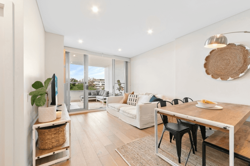 202/72 Donnison Street, West Gosford, NSW 2250