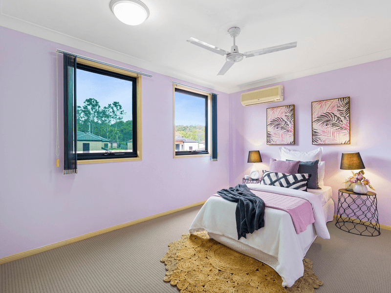 23 Estate Place, HOLLAND PARK WEST, QLD 4121