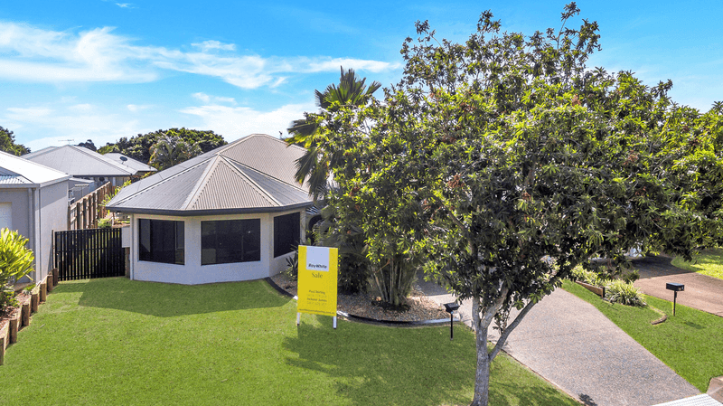 11 Byron Terrace, REDLYNCH, QLD 4870