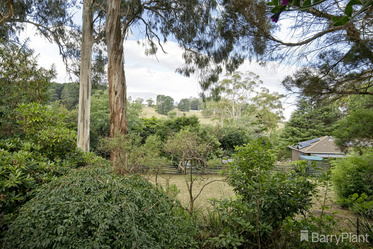 68 Beaconsfield Emerald Road, EMERALD, VIC 3782