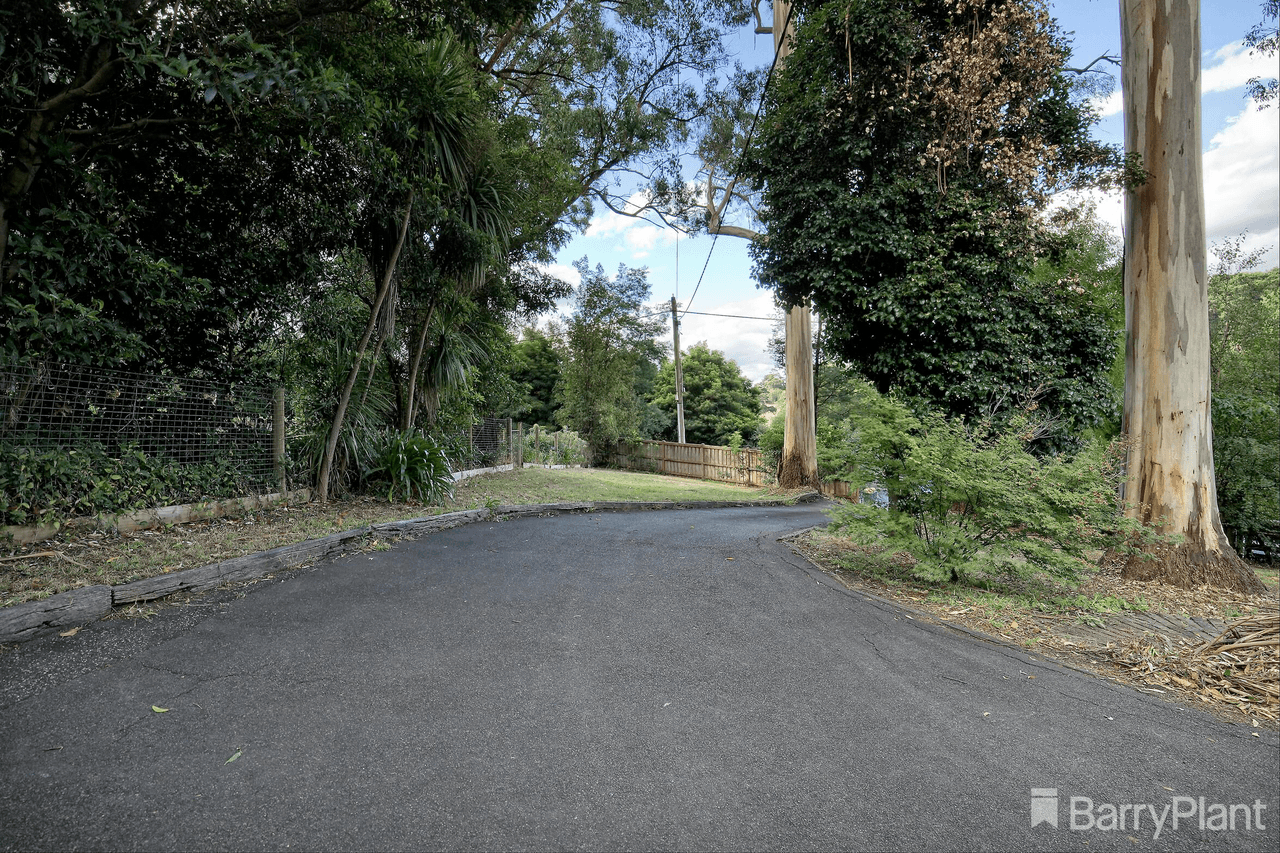 68 Beaconsfield Emerald Road, EMERALD, VIC 3782