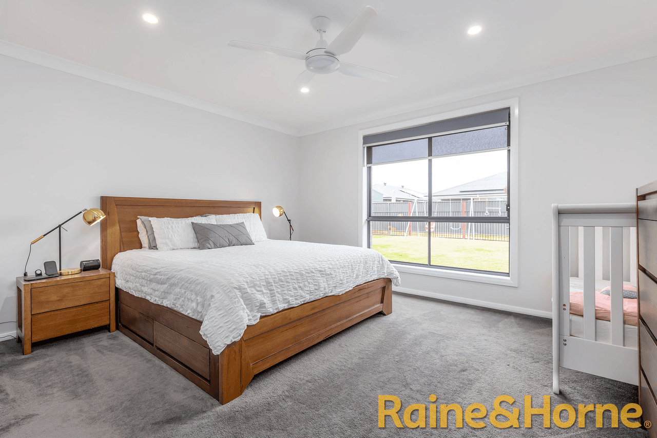 6 Waterway Crescent, DUBBO, NSW 2830