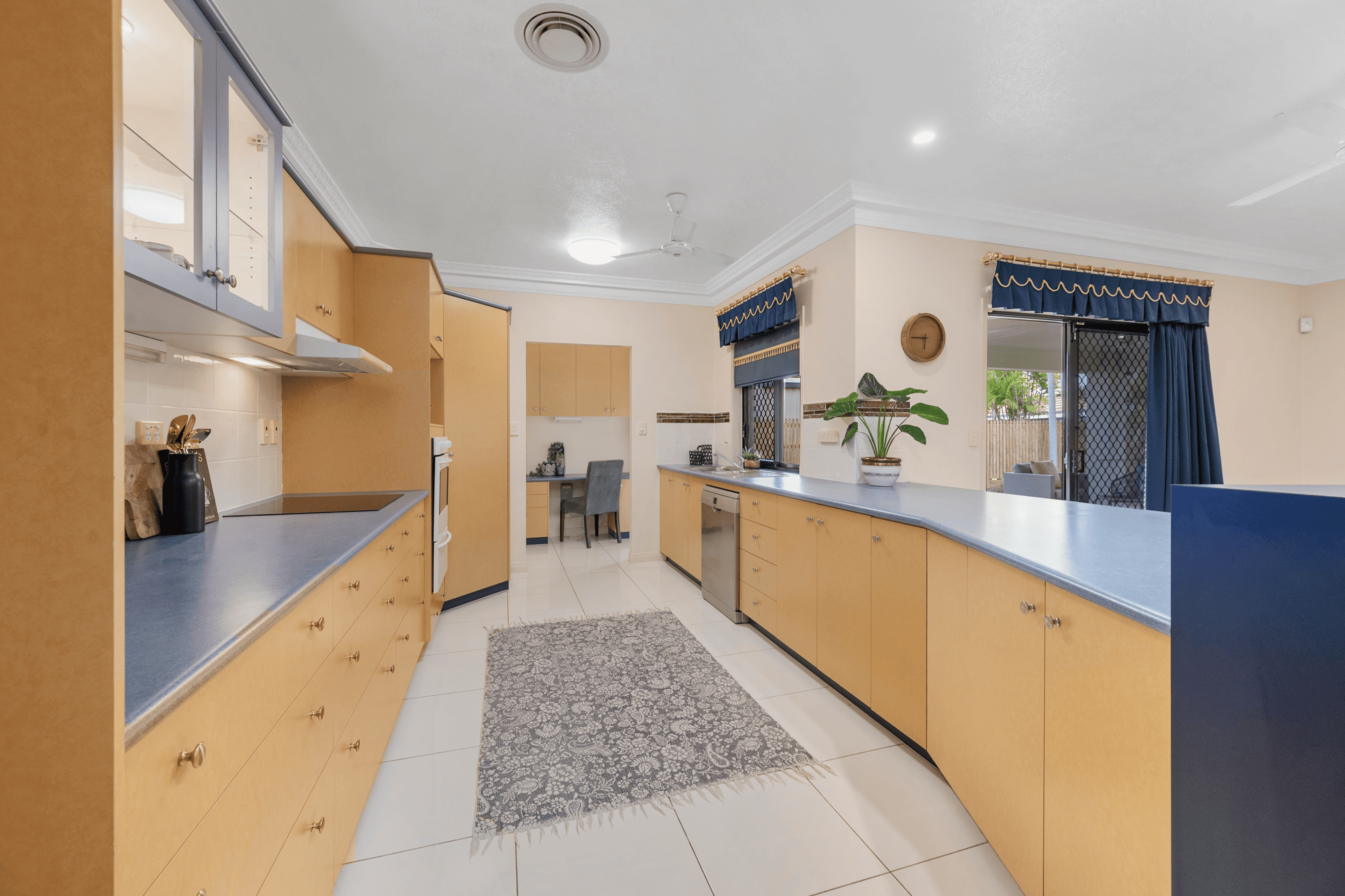 6 Vindex Court, ANNANDALE, QLD 4814