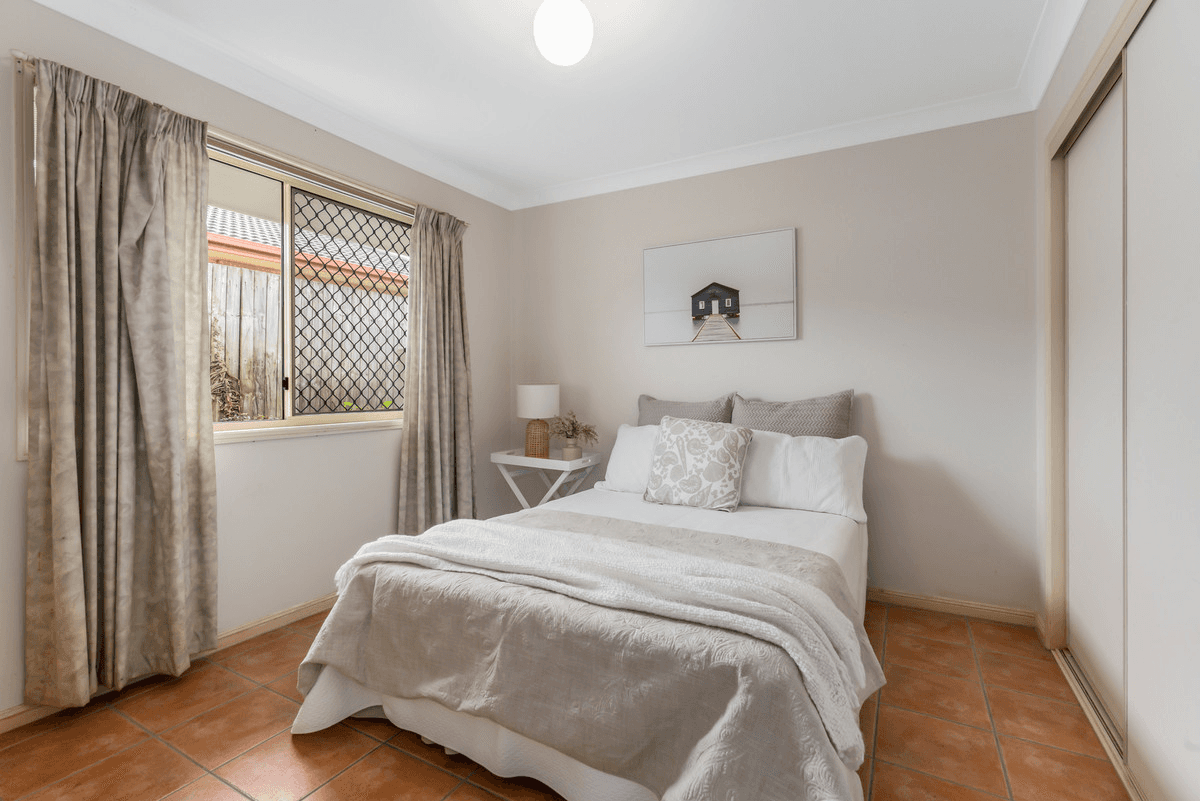 35 Carinyan Drive, BIRKDALE, QLD 4159