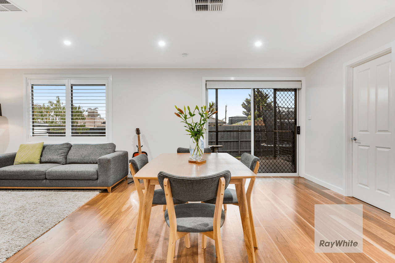 16 Katrina Drive, GLADSTONE PARK, VIC 3043