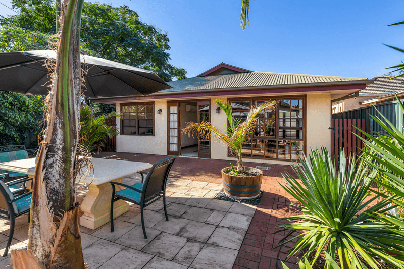 18 Salisbury Crescent, COLONEL LIGHT GARDENS, SA 5041