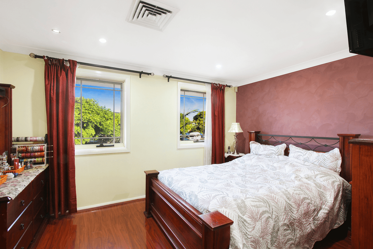 25 Lismore Street, HOXTON PARK, NSW 2171