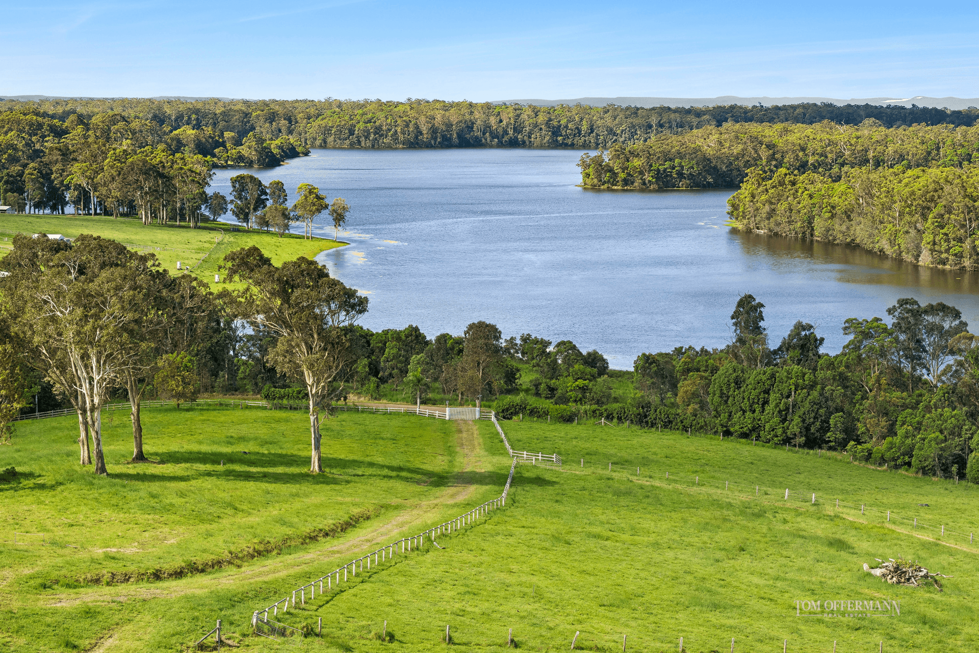 118 Hoy Road, Lake Macdonald, QLD 4563