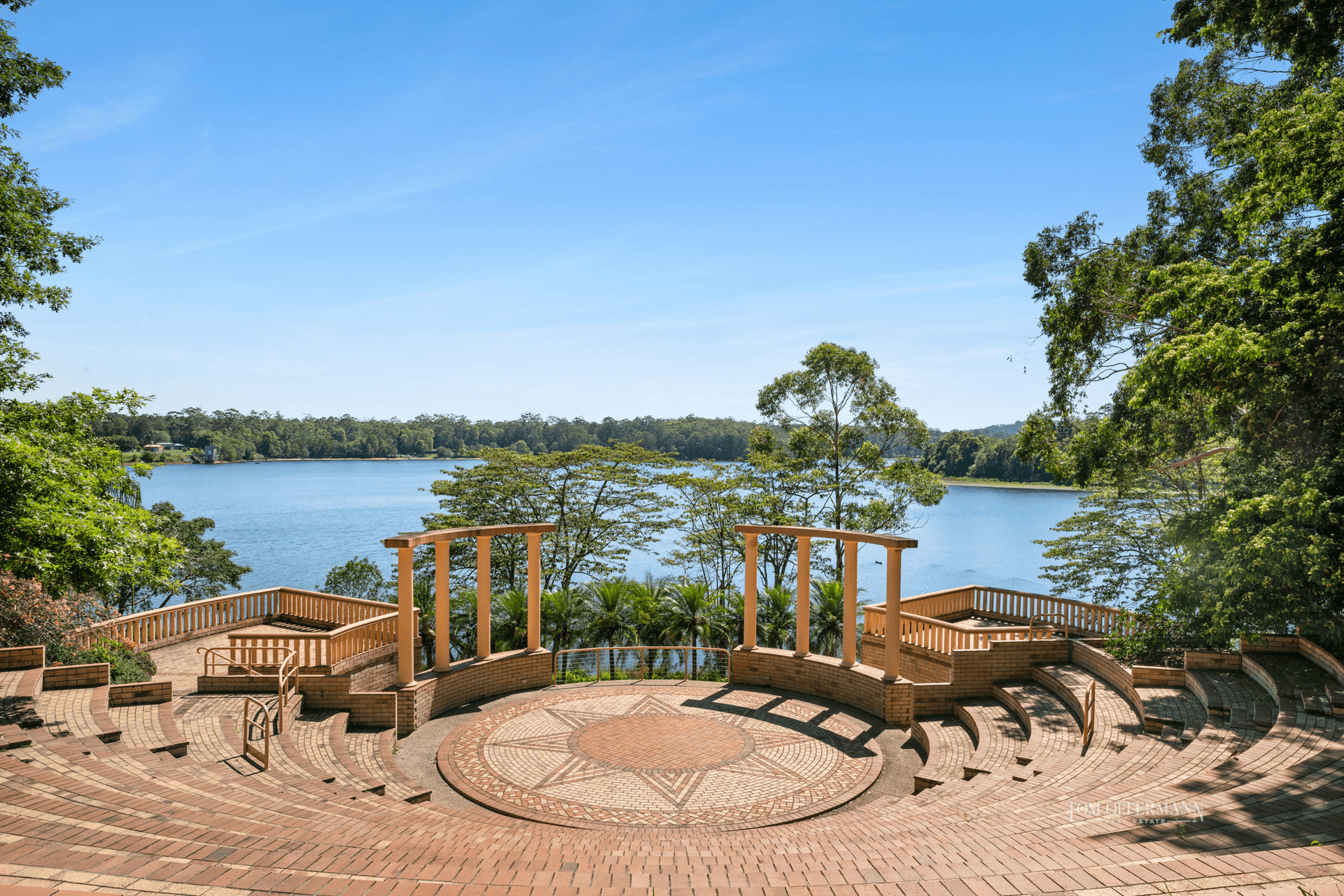 118 Hoy Road, Lake Macdonald, QLD 4563