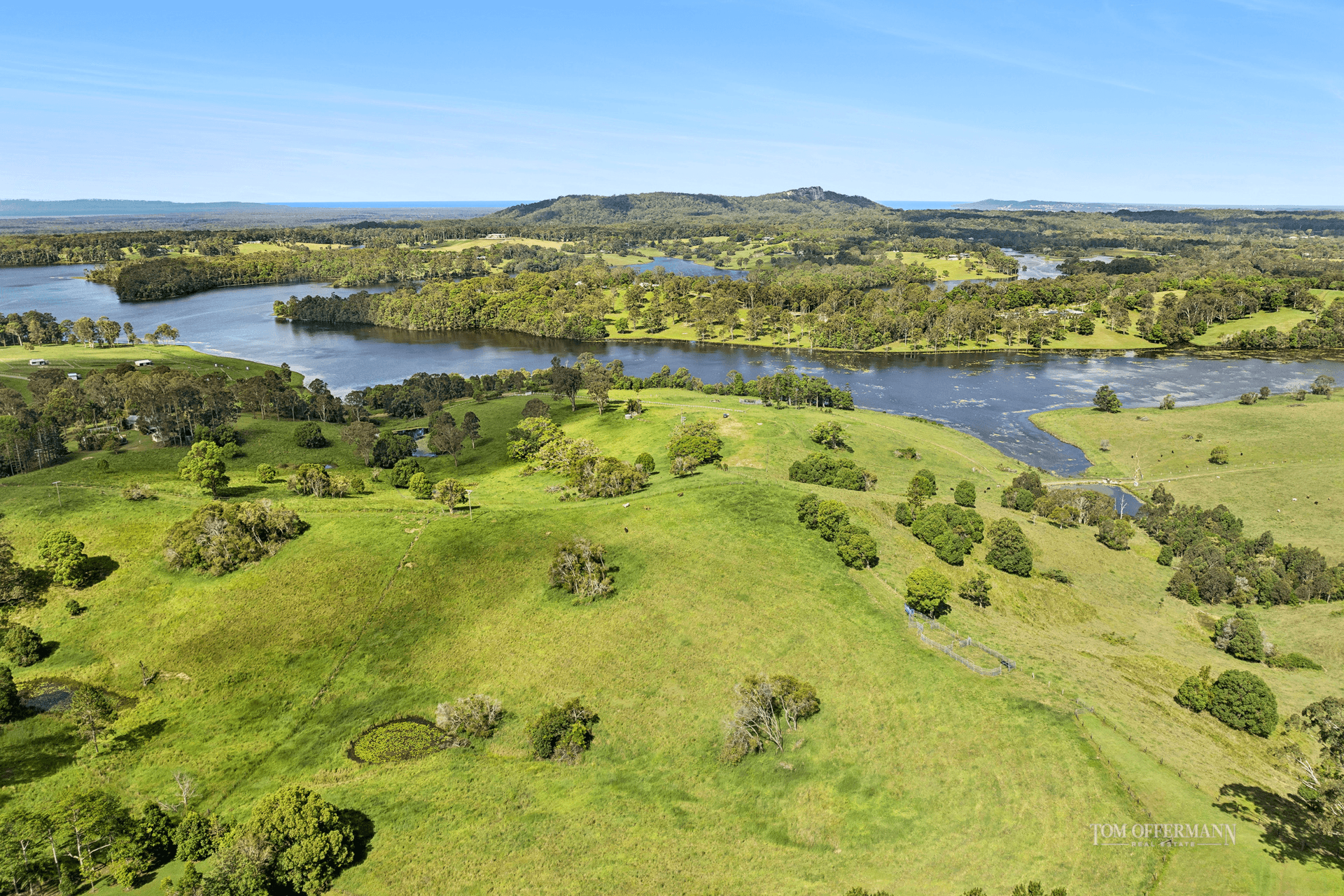 118 Hoy Road, Lake Macdonald, QLD 4563